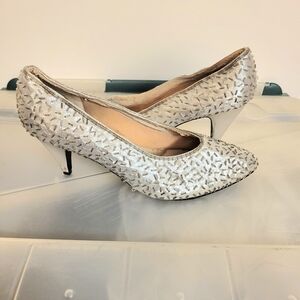 Chic Silver Patterned Women's Heels